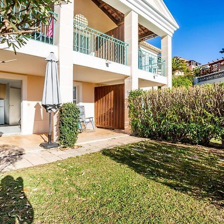 Cozy Apartment In Agay With Stunning Views Saint-Raphael  Exterior photo