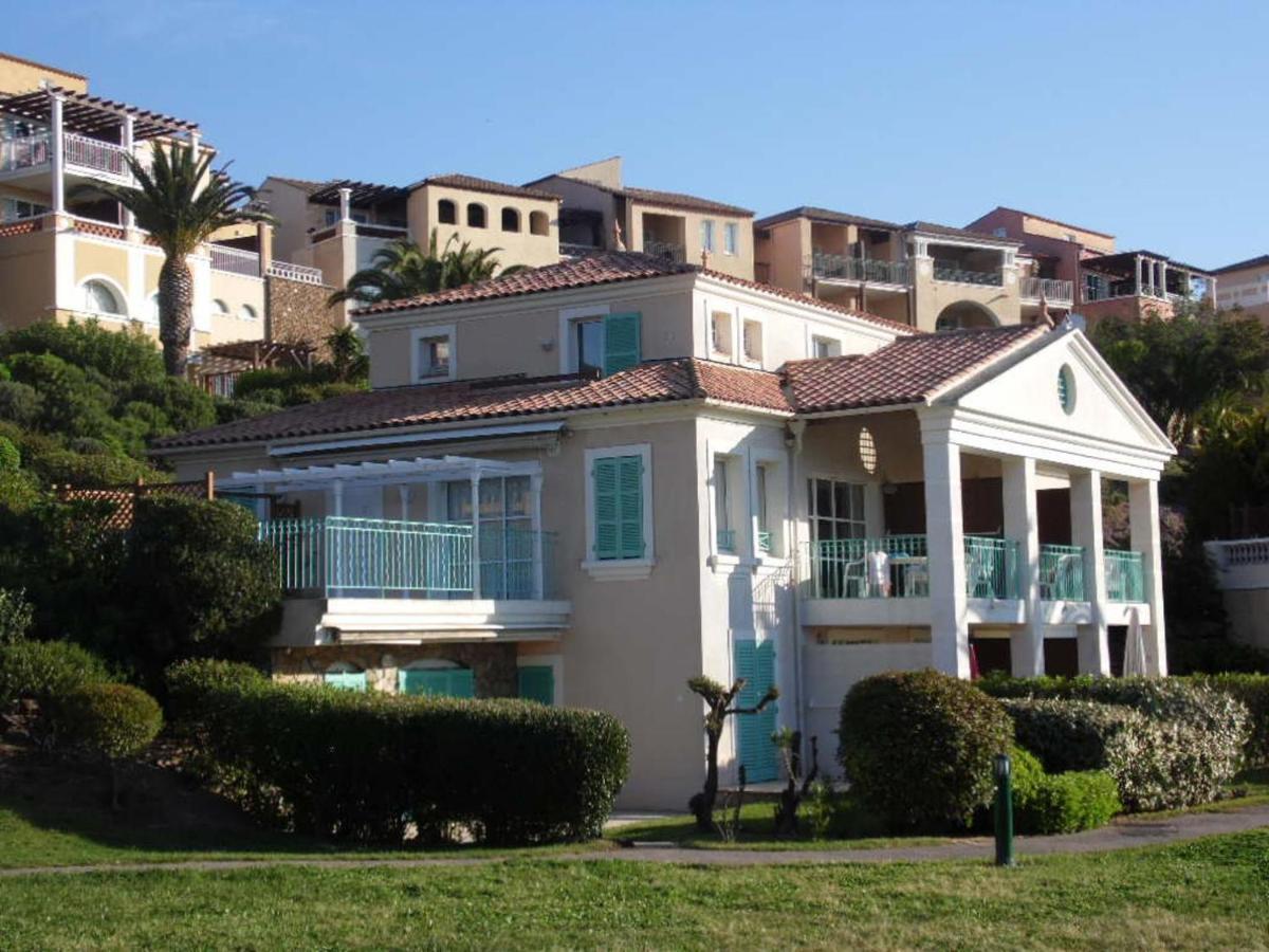 Cozy Apartment In Agay With Stunning Views Saint-Raphael  Exterior photo